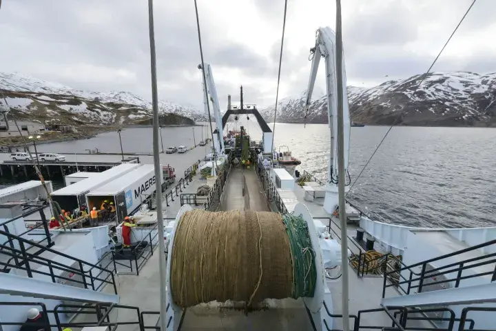 Alaskan pollock ship © Mark Meyer for MSC