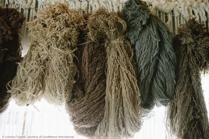 Hanging yarns © Goodweave